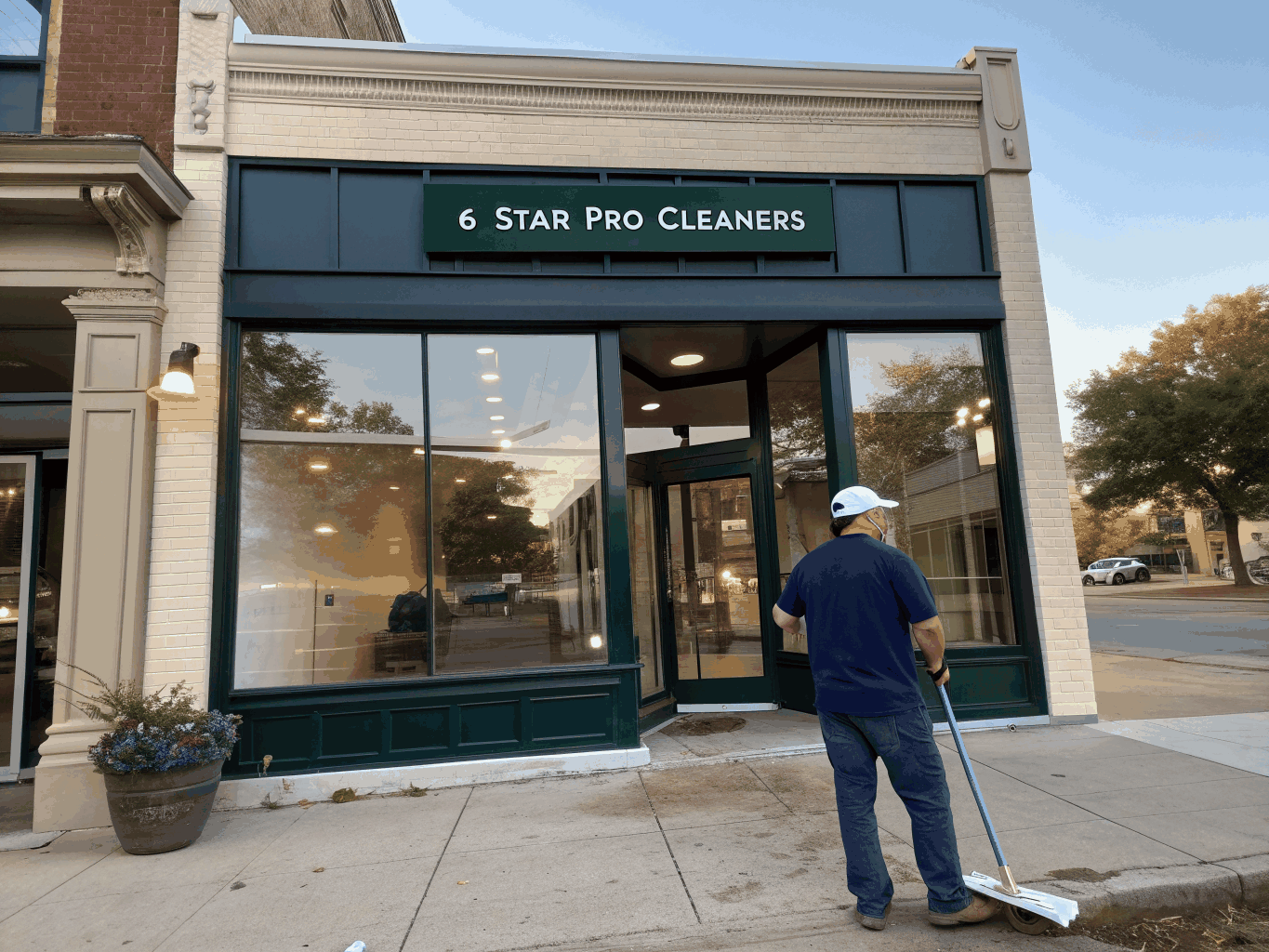 Commercial window cleaning